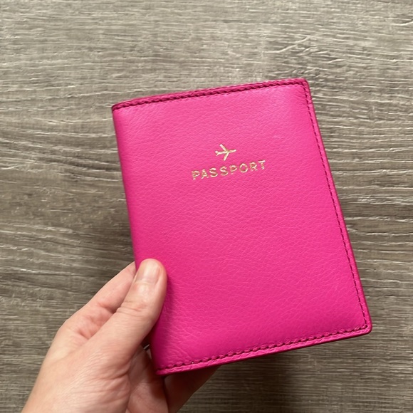 Fossil Passport Holder/Wallet - Picture 2 of 4